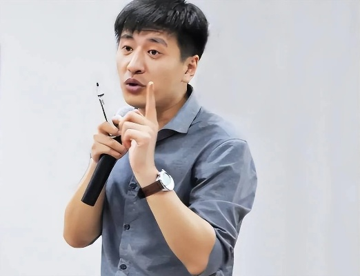 如何评价张雪峰高考志愿