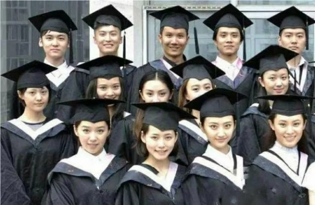 高考报什么志愿当演员