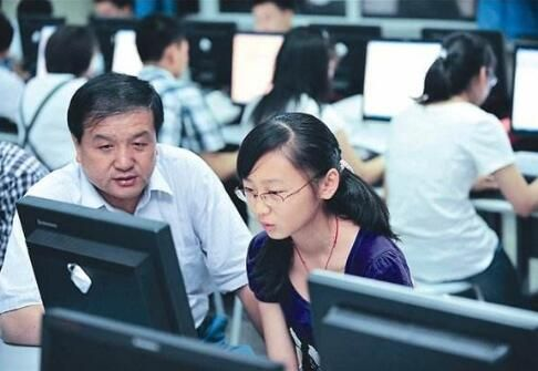 高考志愿怎么填报老师
