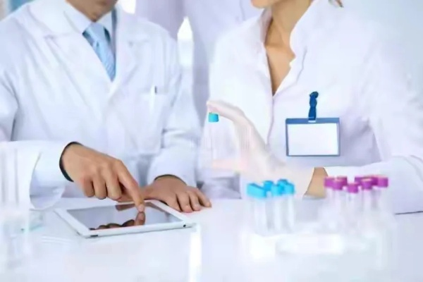 药学与中药学专业有什么区别？本质差异全解析