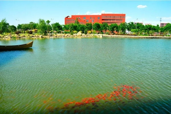  鱼台理工学院是一所怎样的大学？培养应用型人才的摇篮